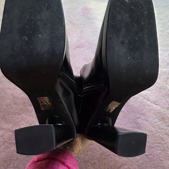 Jeffrey Campbell Maximal Bootie Size 7.5 - Picture 6 of 6